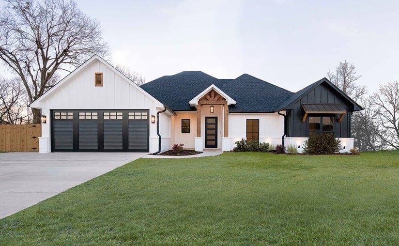 canyon-ridge-louver-design52-sq23-window-black-garage-door-1920w.jpeg