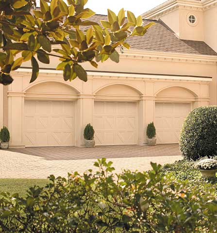 h-valencia-closed-square-almond-steel-single-garage-door-02
